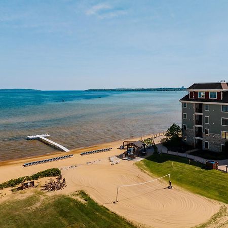 Tamarack Lodge Traverse City Buitenkant foto