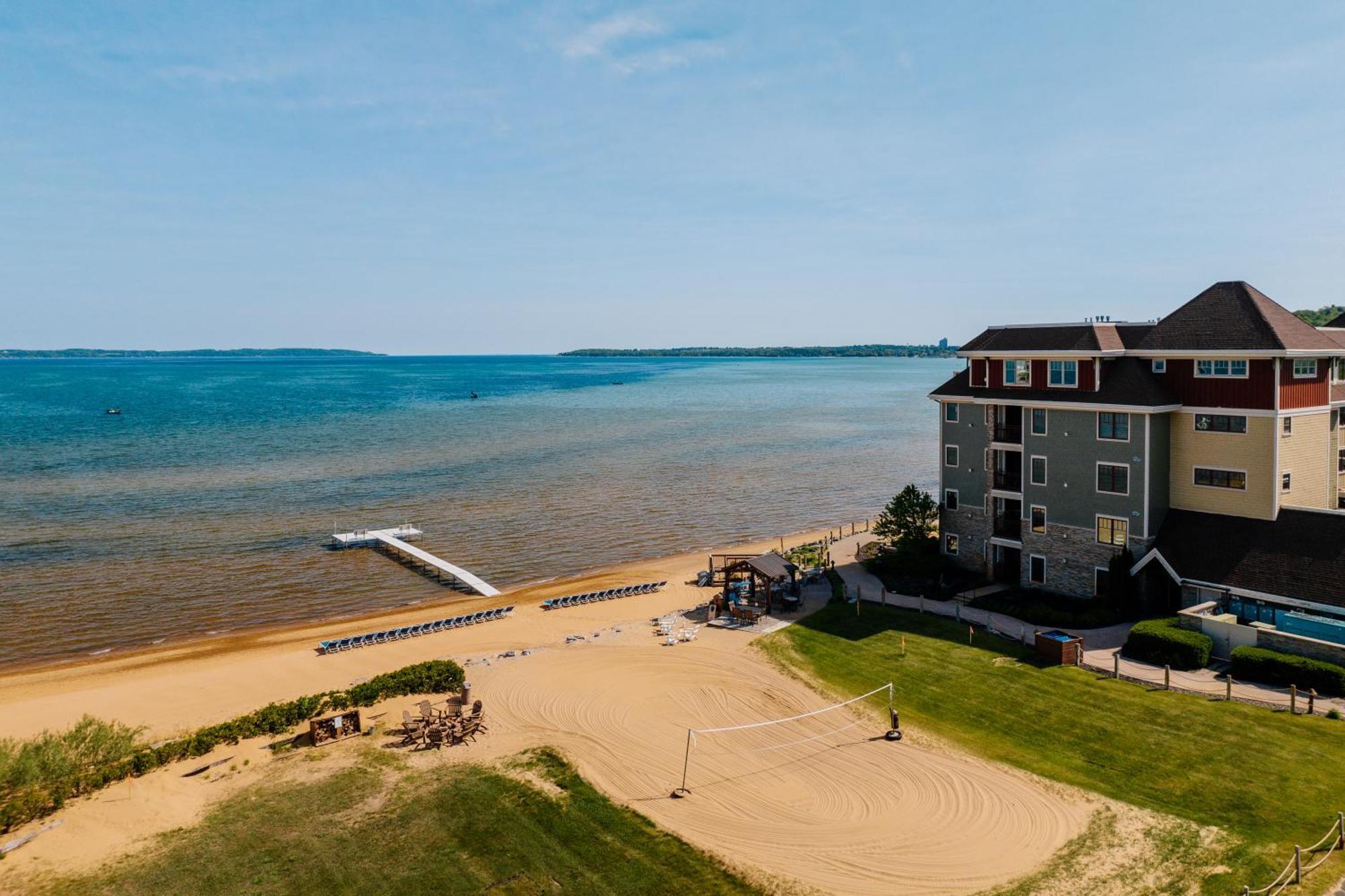 Tamarack Lodge Traverse City Buitenkant foto